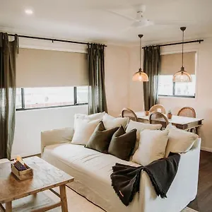 Olive Grove Holiday home Winton